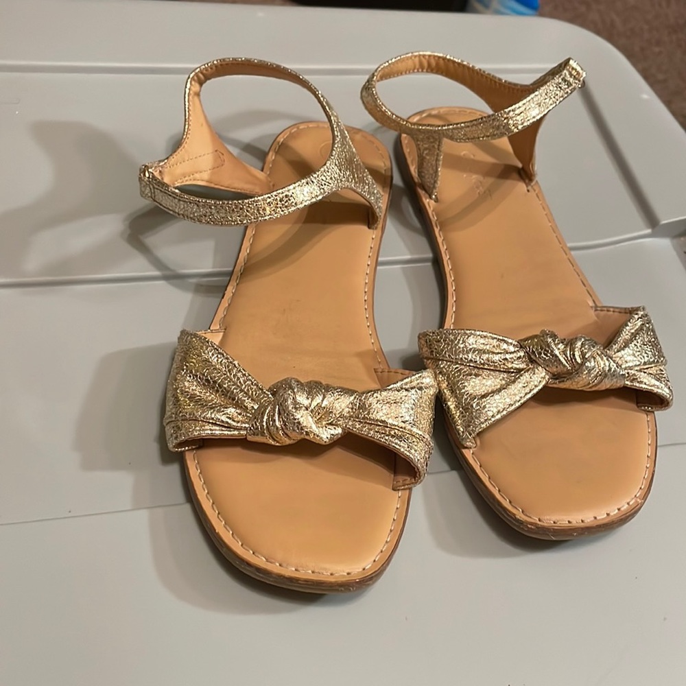Girls Cat & Jack Gold Sandals Sz 4